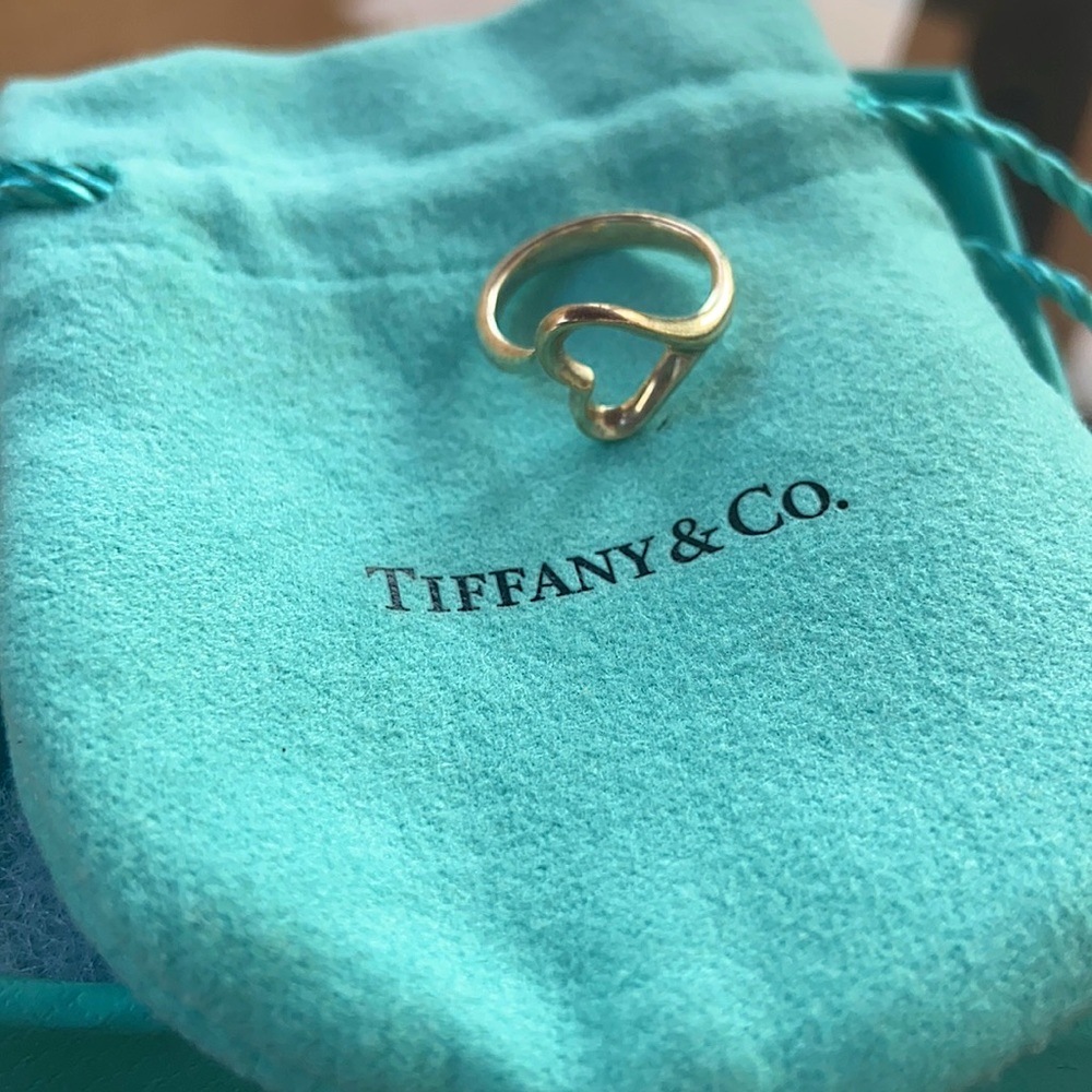 Tiffany’s Elsa Perreti Open Heart Ring